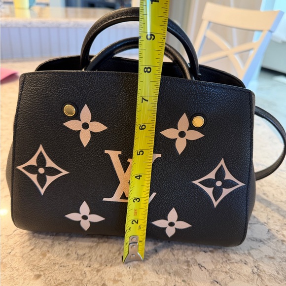 Louis Vuitton Monogram Giant Montaigne black and cream Beautiful handbag. - Picture 14 of 16